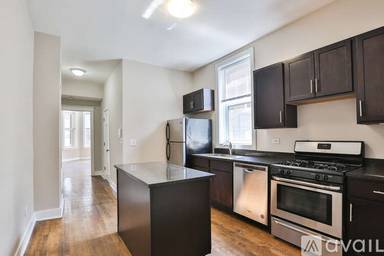 Main picture of 1814 N Wood St
