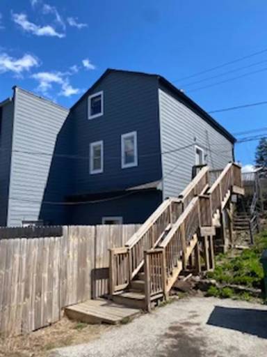 Main picture of 226-228 Main St