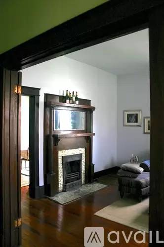 Main picture of 3901 Elkins Ave