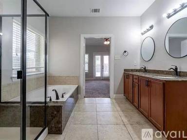 Main picture of 8312 Pilots View Dr