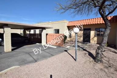 Main picture of 893 S Pantano Pkwy