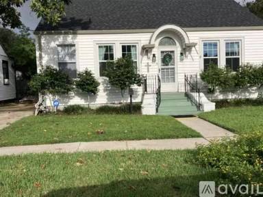 Main picture of 201 Harding St