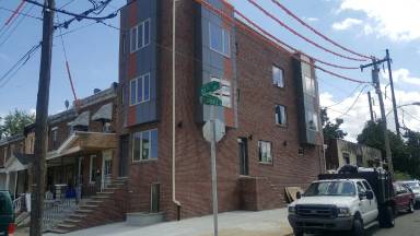 Main picture of 900 S 51st St