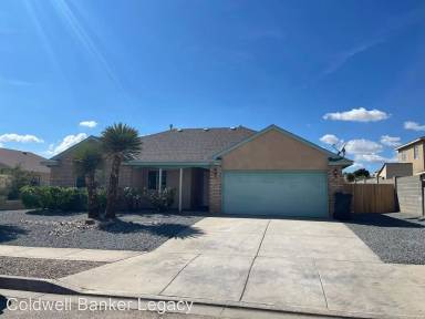 Main picture of 6928 Glen Hills Dr NE