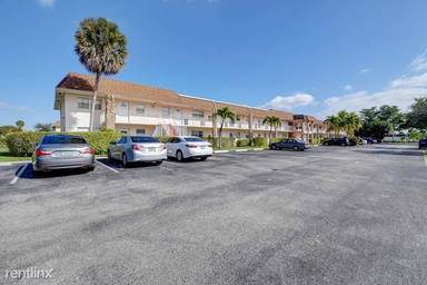 Main picture of 9851 Sandalfoot Blvd