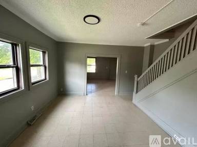 Main picture of 2751 Rush Blvd