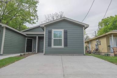 Main picture of 1316 S 10th St