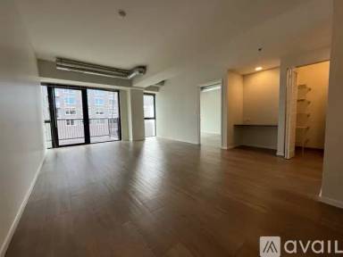 Main picture of 211 W Scott St