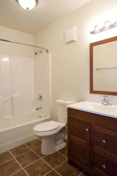 Main picture of 990 22nd Ave