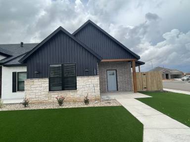 Main picture of 10902 Aberdeen Ave