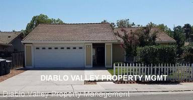 Main picture of 560 Magnolia Ln