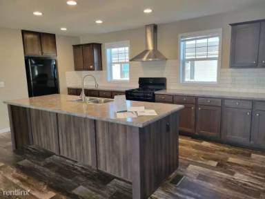 Main picture of Holiday Mobile Home Court