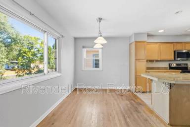 Main picture of 2279 Kendall St