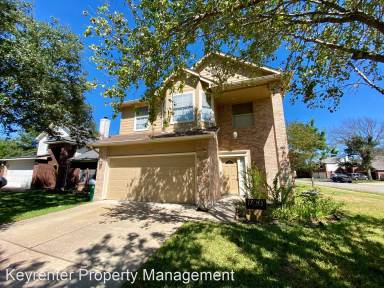 Main picture of 17201 Village Glen Cv