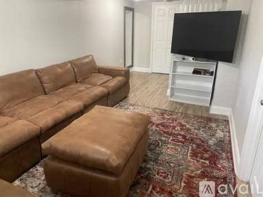 Main picture of 908 Chillum Rd