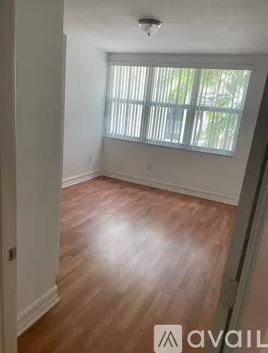 Main picture of 1080 99th St