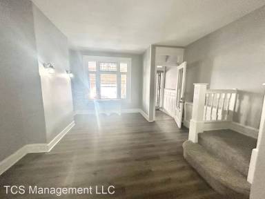 Main picture of 1625 N 30th St