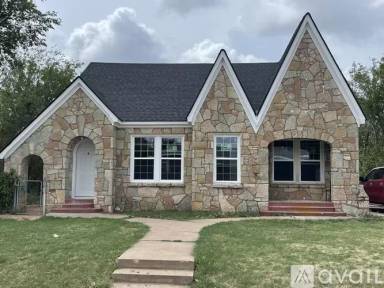 Main picture of 1202 Austin St