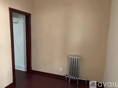 Main picture of 7351 S Green St
