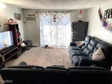 Main picture of 5 Kenmar Dr