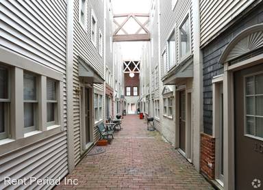 Main picture of 417 E Frederick St