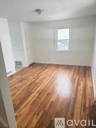 Main picture of 44 Pioneer Cir