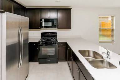 Main picture of 1017 Crestview Dr