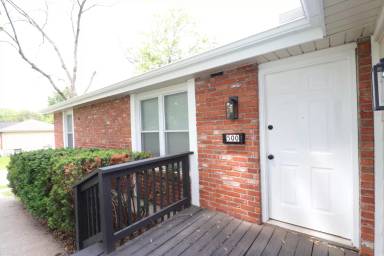 Main picture of 500 N Jennings Rd