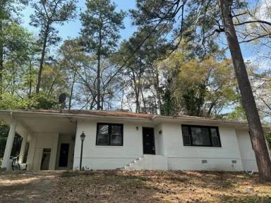 Main picture of 2025 Marilon Dr