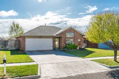 Main picture of 3607 S Roberts St