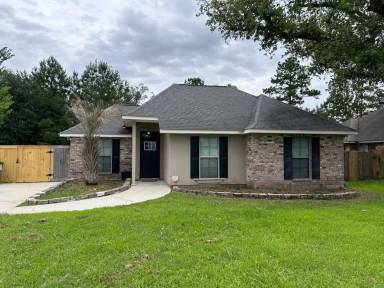 Main picture of 41713 Snowball Cir