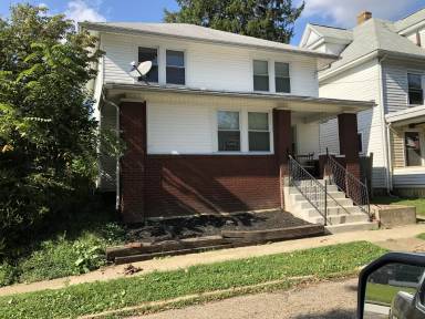 Main picture of 630 Perry Ave SW