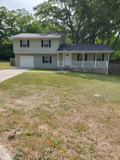 Main picture of 65 Porter Cir