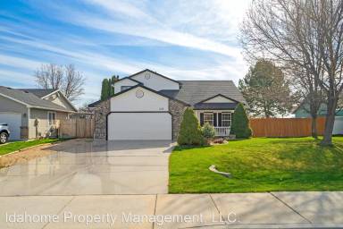 Main picture of 1128 N Maura Ave
