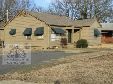 Main picture of 205 Jones St