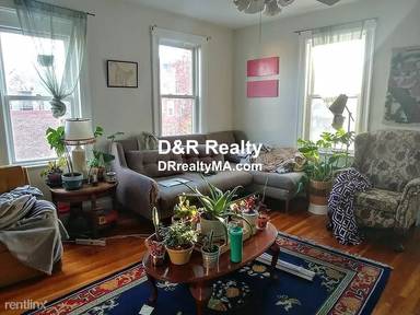 Main picture of 202 Elm St