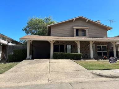 Main picture of 706 Ticonderoga Dr