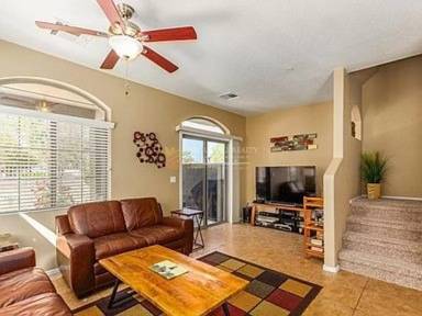 Main picture of 458 N 168th Ln