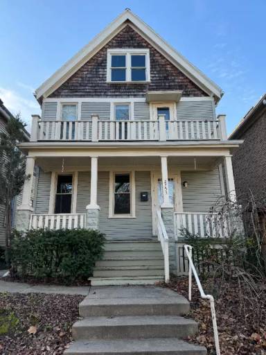 Main picture of 2753 N Weil St
