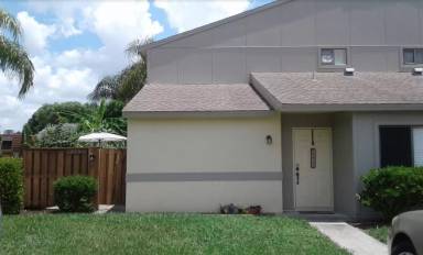 Main picture of 5276 Cedarbend Dr