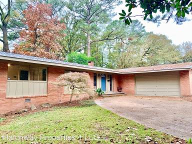 Main picture of 2203 Southwood Rd