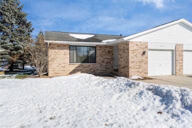 Main picture of 6132 Whitcomb Dr