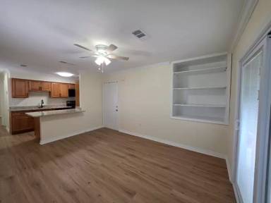 Main picture of 4780 Pontchartrain Dr