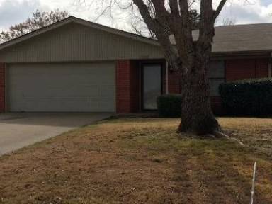 Main picture of 1008 Prairie Wind Blvd
