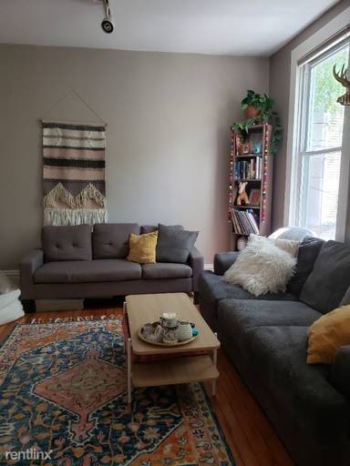 Main picture of 1116 W Barry Ave