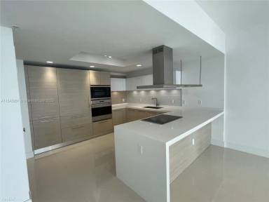 Main picture of Marina Palms Residence