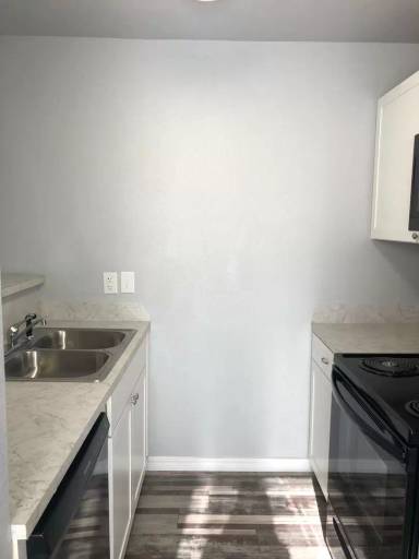 Main picture of 2703 Rudy Rd