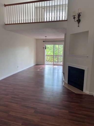 Main picture of 202 Amblewood Way