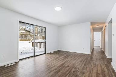 Main picture of 2243 Saginaw Rd SE