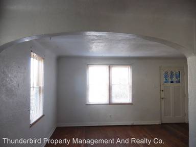 Main picture of 321 Vassar Dr SE